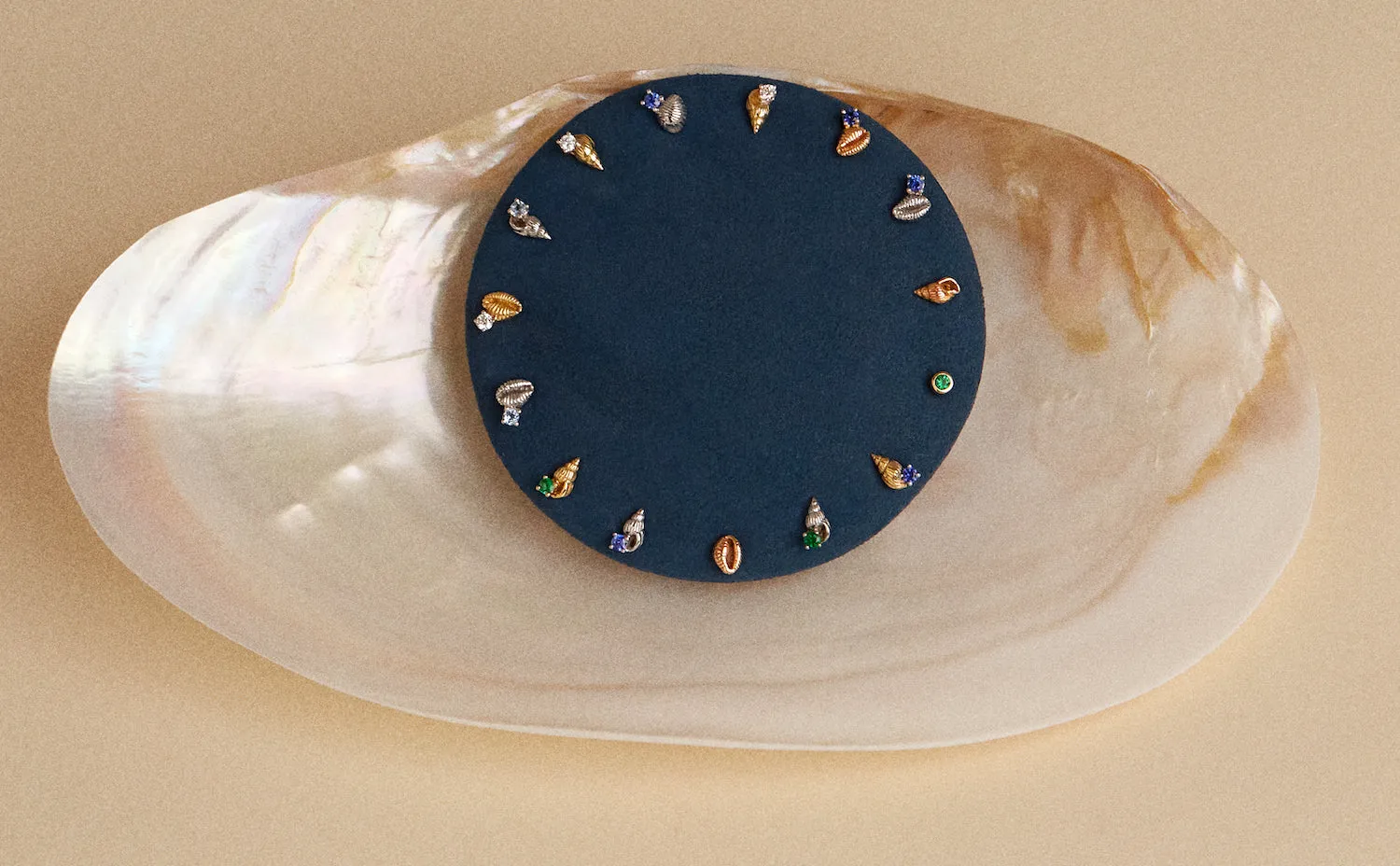Bitsy Ursula Stud with Aquamarine - Open