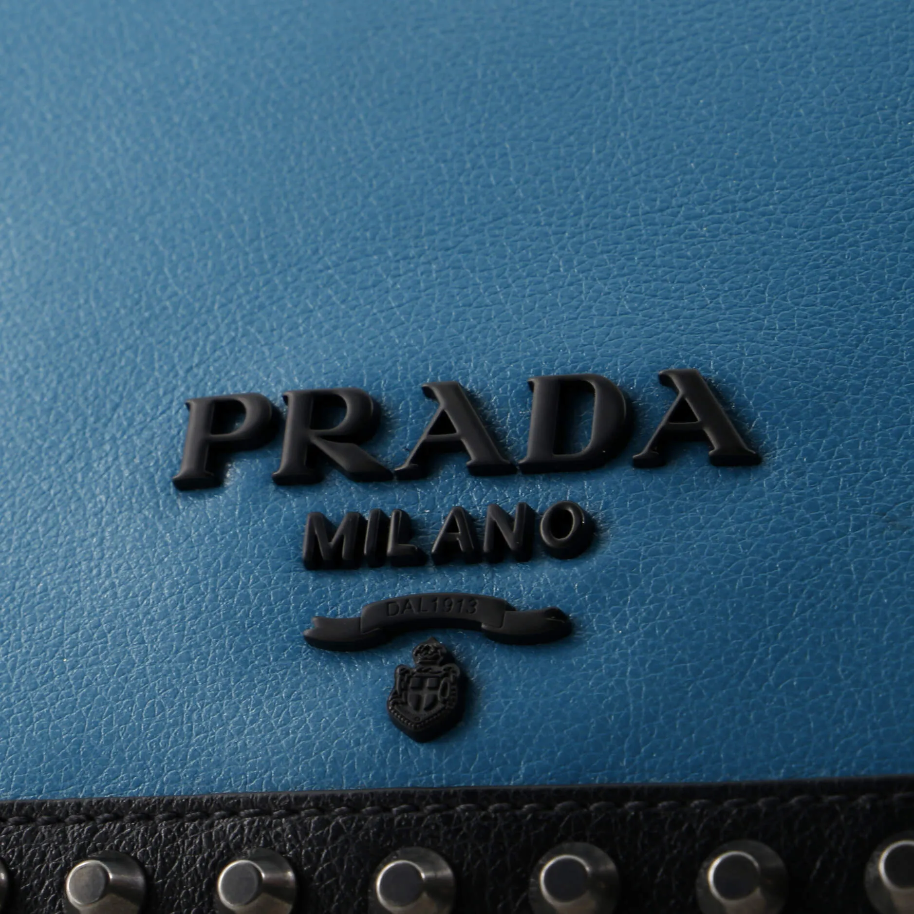Chain Flap Bag Studded Glace Calf Small