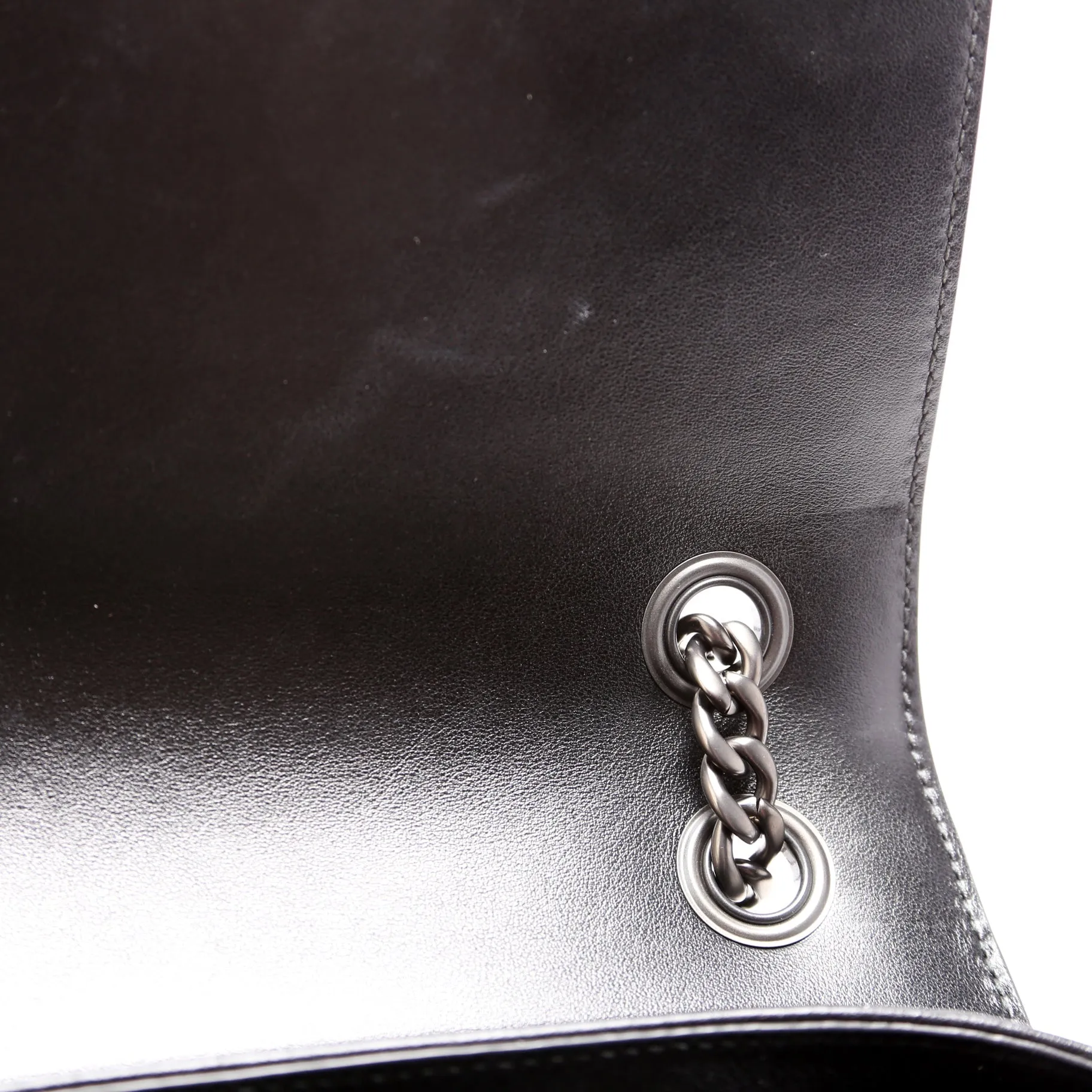 Chain Flap Studded Glaze Calfskin White/Black
