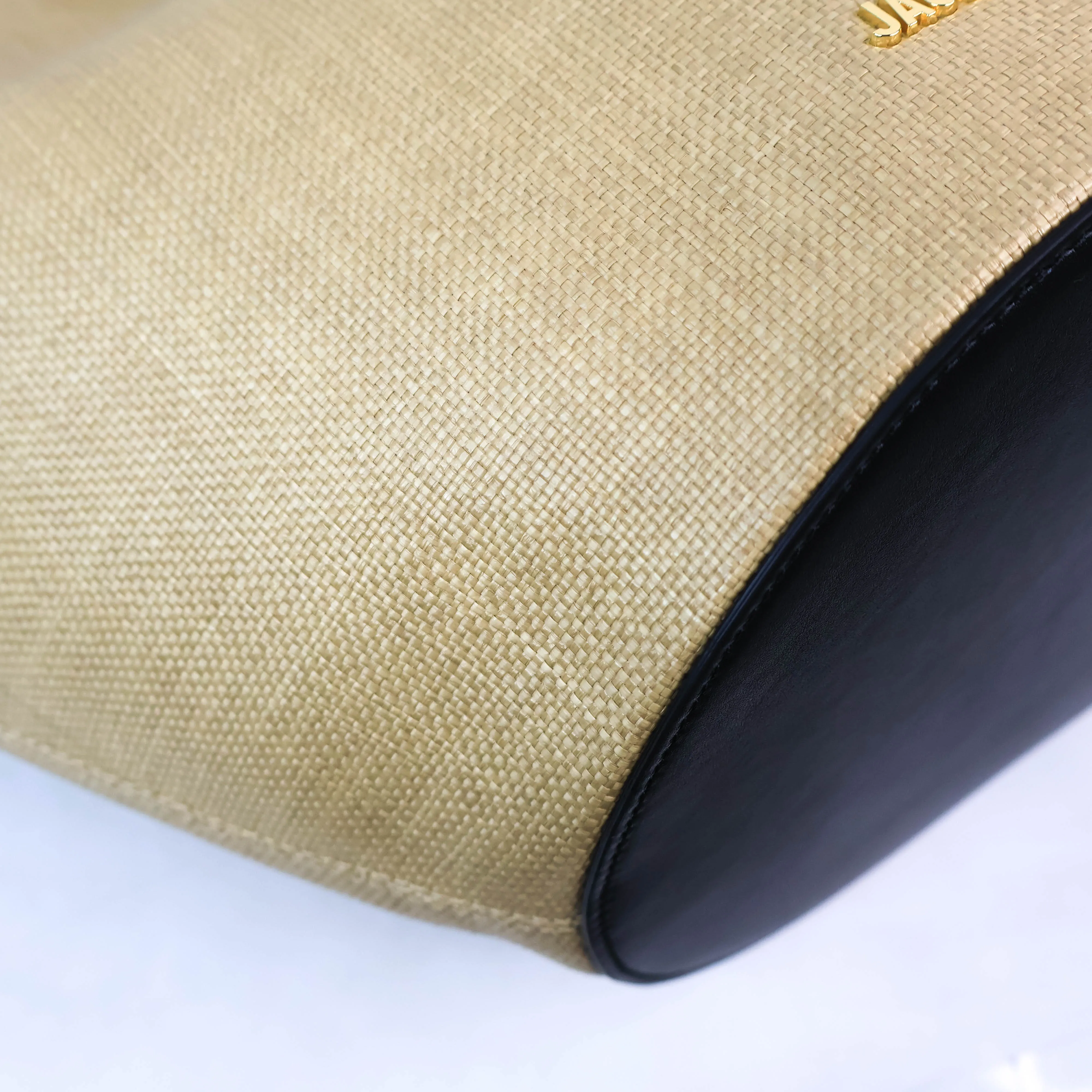 Jacquemus Le Bambola Bucket Beige Black