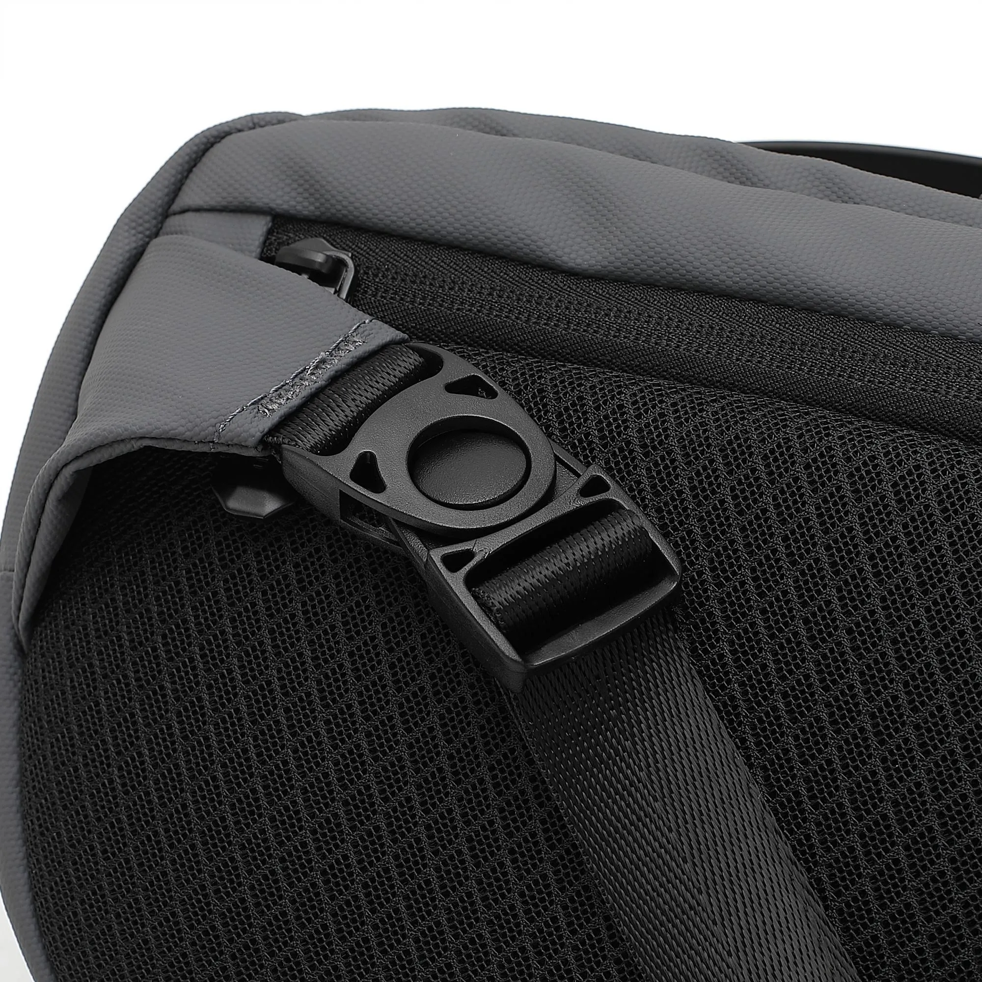 Men's Water Resistance Casual Men's Waist Pouch Bag / Chest Bag / Shoulder Sling Bag - VUU 5009