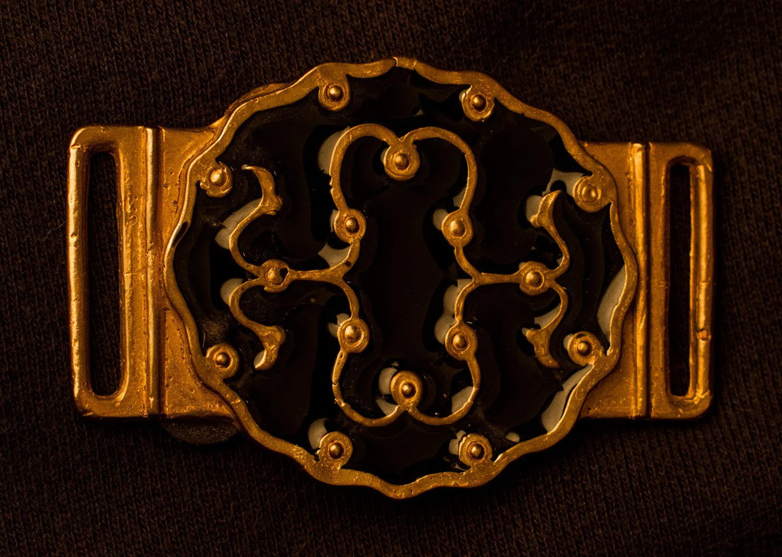 Persian Belt Mount with Red Enamel - PZ04
