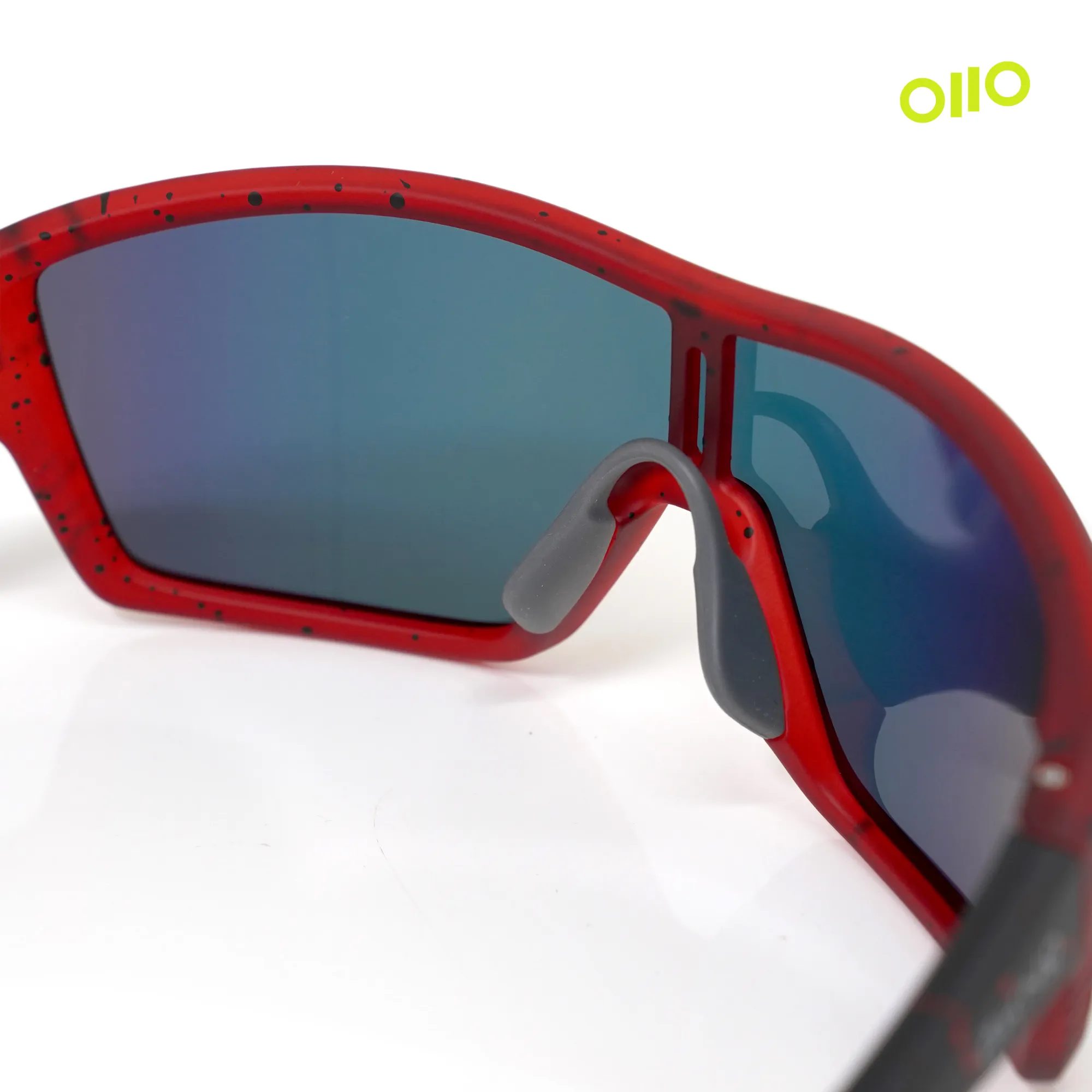 Red Viper | OKNO