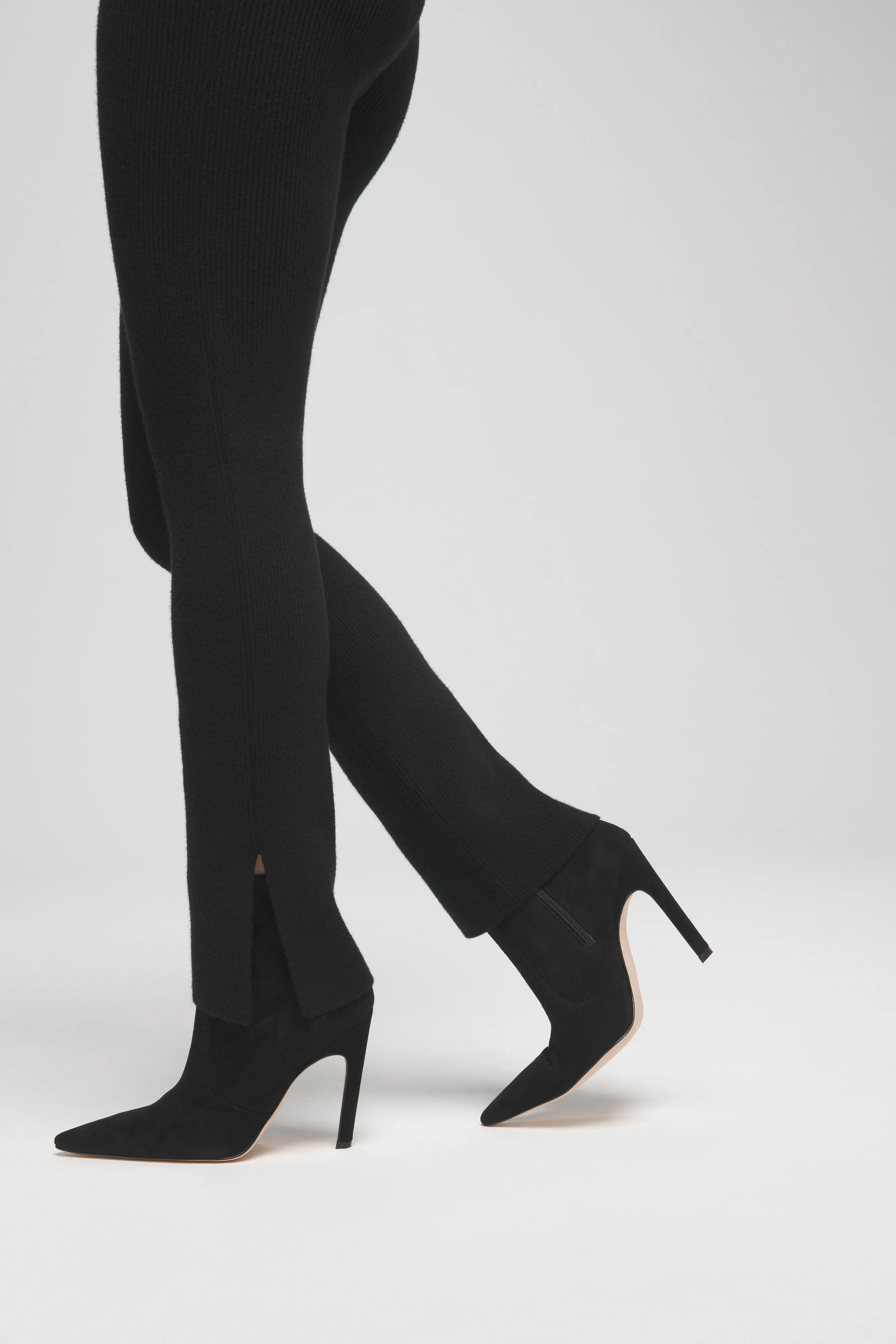 SLEEK AND SCULPTING PANT | BLACK001