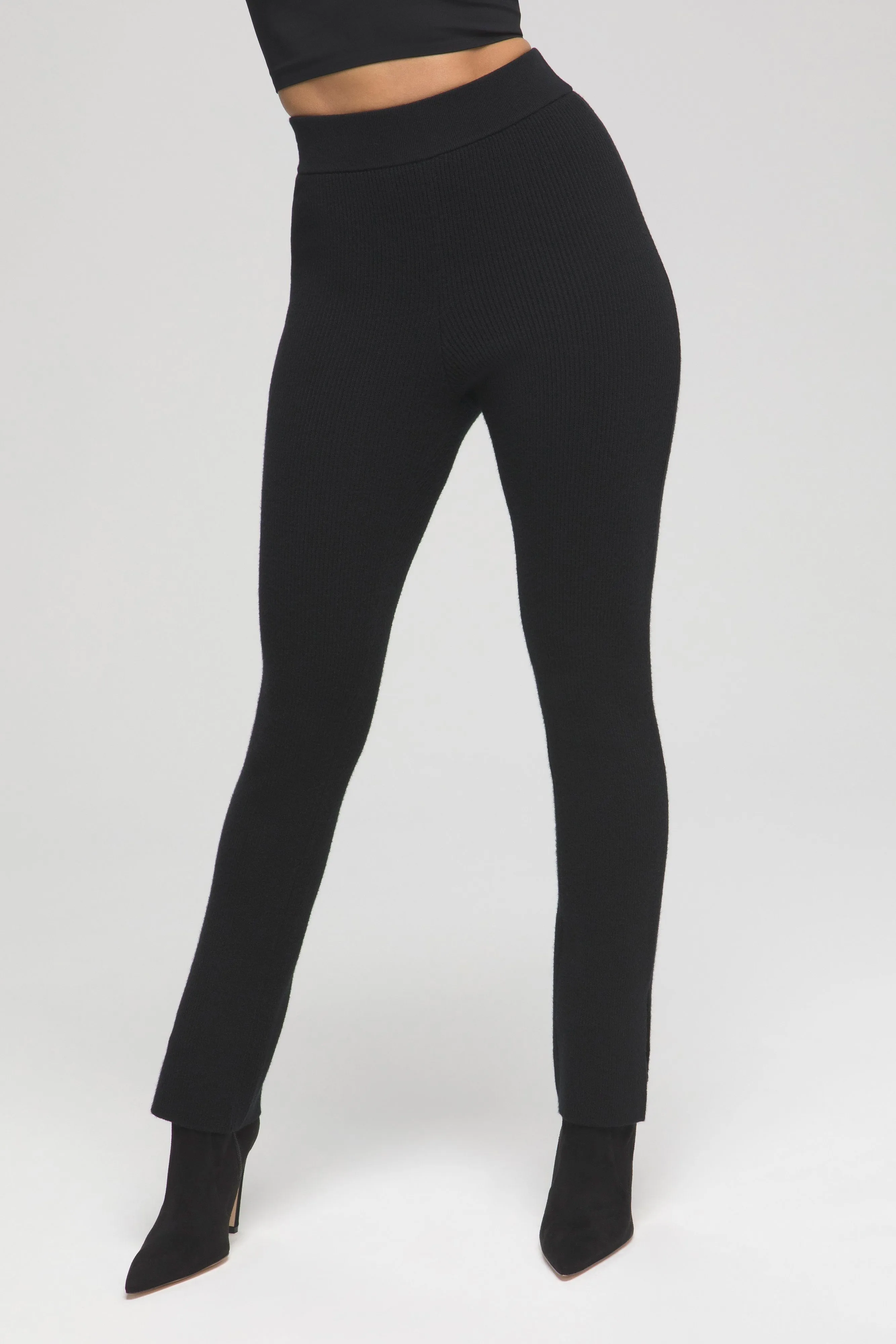 SLEEK AND SCULPTING PANT | BLACK001