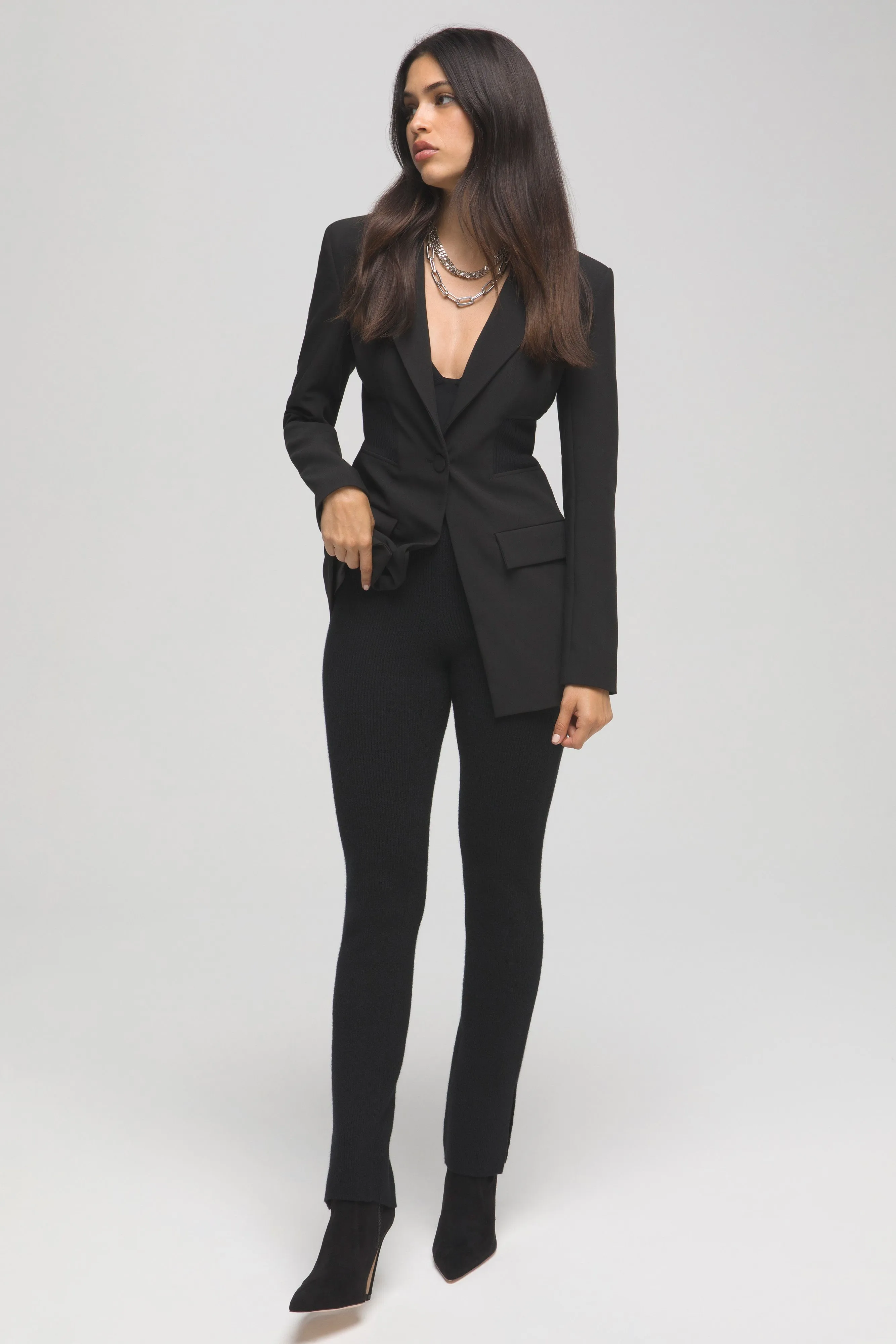 SLEEK AND SCULPTING PANT | BLACK001
