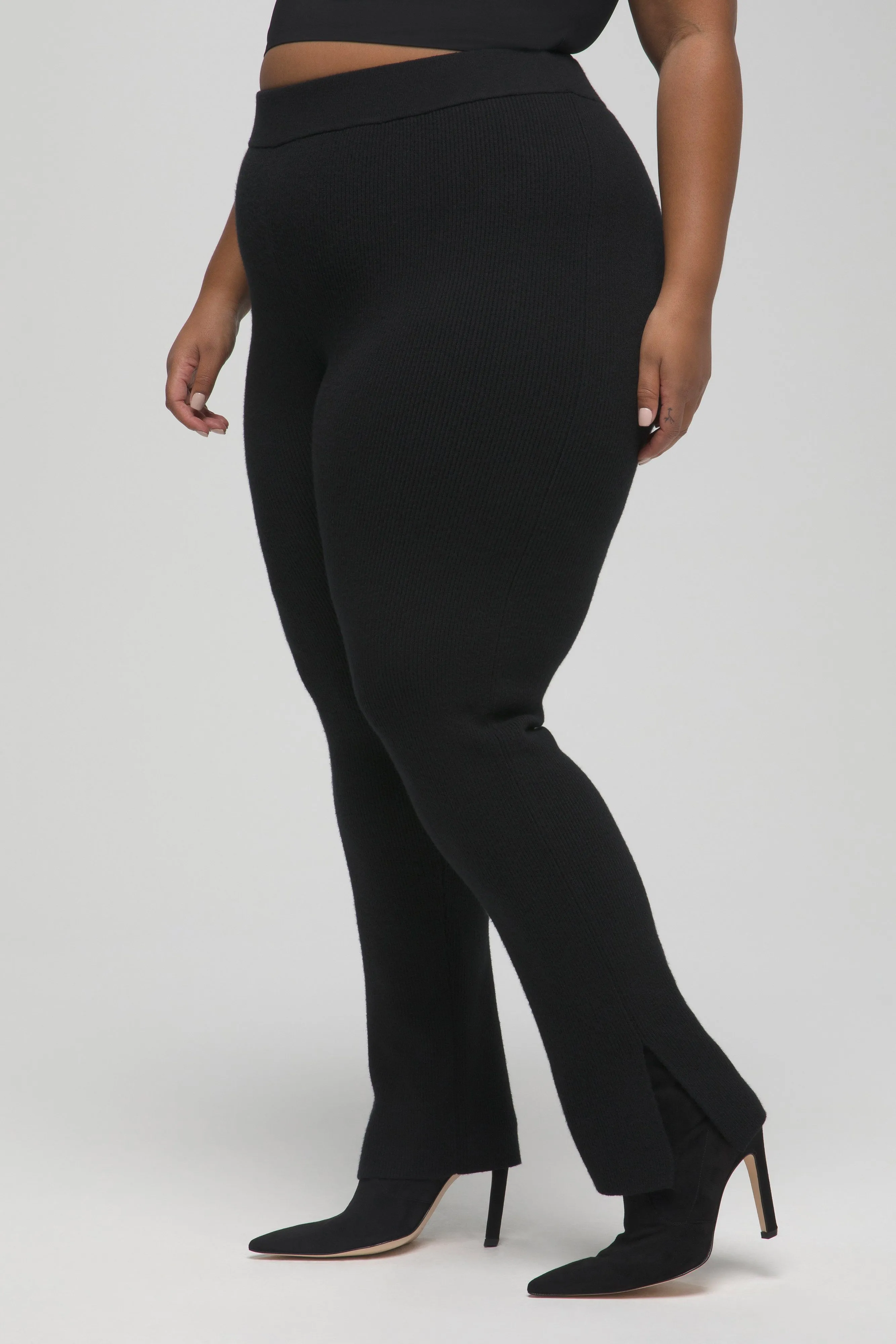 SLEEK AND SCULPTING PANT | BLACK001