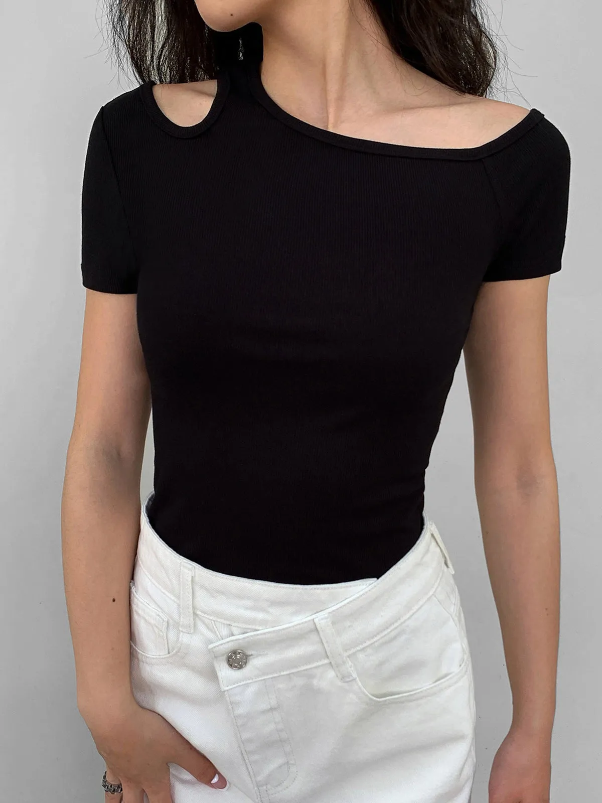 Slinky Cutout Graceful Short Sleeve Top