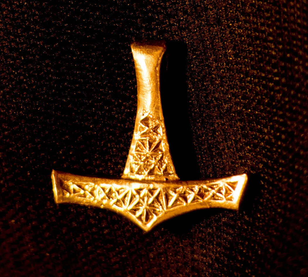 Thor's Hammer with chip carving - N-21
